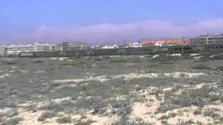 CP 5600 loco + intercity set leaving Espinho