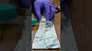 How to prepare the fiber sample for gold coating and SEM?