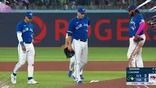 Erik Swanson exits the game with an apparent injury