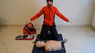 Basic Life Support con defibrillatore ed Ambu - BLSD ad un operatore - Video Tutorial HD