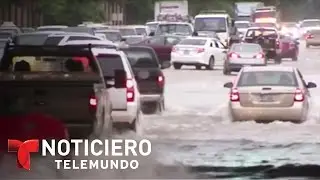 Lluvias r&eacute;cord en Houston dejan inundaciones | Noticiero | Noticias Telemundo