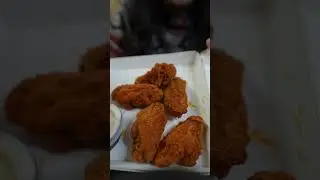 Taco Bell Chicken Wings are back!