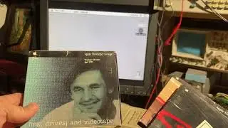 Apple Developers CD from 1992 review
