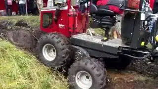Alstor 821 8X8 in rough terrain