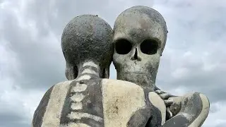 Nuba survival statue