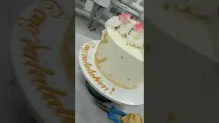 Amazing..., fresh flowers butter cream cake#Shorts#youtubeshorts#Shortsvideo