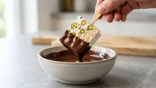 Schneller und einfacher Dubai Nougat mit Pistazie und Kataifi Crunch  Kein Backen