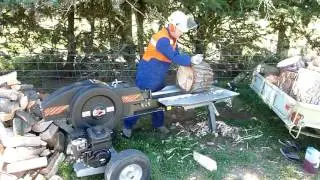Log Splitter - Kinetic 30 Ton - Black Diamond