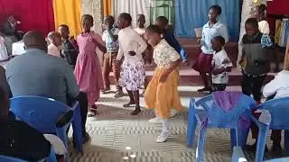 Zippora Eric.Ningutovoa.Oasis dancers live performance