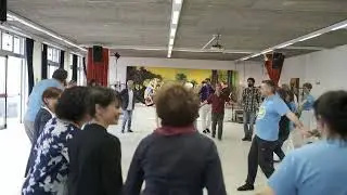 Danzatori e suonatori tradizionali di Cantoira (TO) - courenda/courenta -