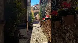 Italy &ndash; Sermoneta Stone Walk Path | Medieval Streets & Scenic Views 🏰🌿