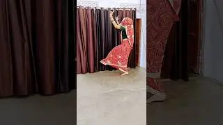 उसका तो रूप निराला था दिल थोड़ी ऊपर काला था ट्रेडिंग वायरसडांस शर्ट 🔥💃
