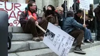 Montreal students join former Aveos workers in protest