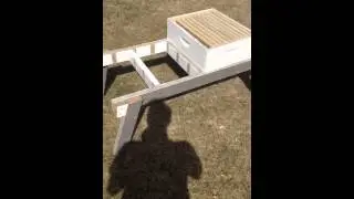 Portable bee bench= beekeeping