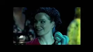 Bj&ouml;rk - V&ouml;kur&oacute; live at Canal+ [Med&uacute;lla 2004]