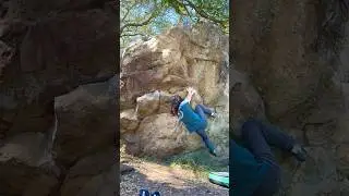 Lunge V2 - Bishop Peak Bouldering