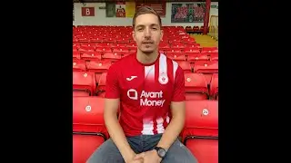 Lukas Browning signs for Bit O' Red