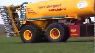 Vredo VT3936 met alu-oplegger-inhoud 29 kuub