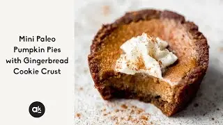 Mini Paleo Pumpkin Pies with Gingerbread Cookie Crust