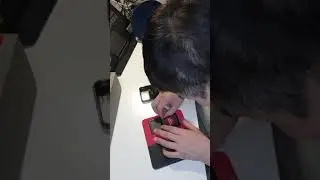 How to attached mobile phone to Wavewall universal anti-radiation phone case