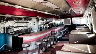 ABANDONED 1950&rsquo;s RETRO DINER (dead birds inside)