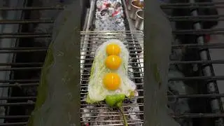 Delicious grilled egg vermicelli
