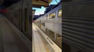 V set at Lithgow #train #railvlogger #masstransit #railway #railwaycontent #publictransport