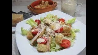 Salata Caesar cu sosul original
