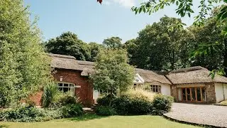 Spacious Group Accommodation - The Coach House Tour