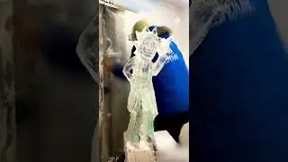 Ice sculpting mastery at its finest! ❄️
