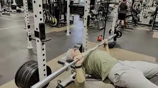 Barbell Wide grip bench press