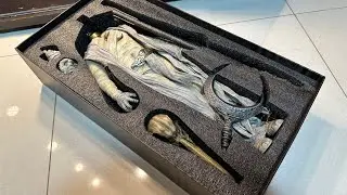 Unboxing of the Thundertoys 1/6 scale God of the Moon, aka Khonshu
