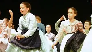 Alba Regia AMI Csöröge csoportja - Muzsikál egy sörke