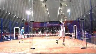 Miguel Lamperti devuelve un remate de Silingo y la saca X3