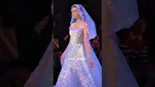 Stop scrolling✋️U need to see this gorgeous dress😍#fashion #dress #runway #shortvideos #viralvideo