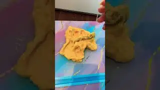Behind the scenes of my fresh honeycomb video #mess #no #sticky #slime @Peachybbies