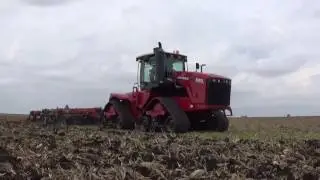 Versatile Delta Track 500 pulling a Case IH 875 Disk Ripper near Arthur Illinois