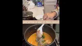 How to make red curry shrimp and pineapple #thaifood 