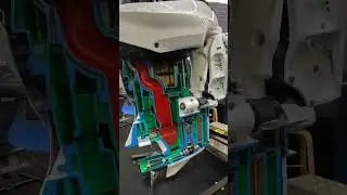 V8 5.6L 425 hp Yamaha