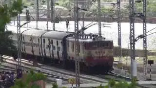 Superb acceleration show by AJJ WAM4 with sheshadri express