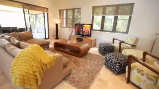 EXECUTIVE RETREATS  - 23 MURPHY ST