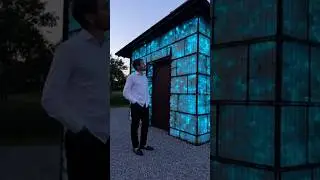 Дом из габионов с биолюминесцентными камнями 🌱