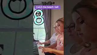 Catch the beach ball(Лови пляжный мяч)#shorts #raisamurkis #music #piano #duet #cool #playing #fun