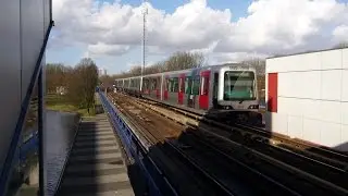RET Metro 3*Type B (5332 met reclame, 5353 na Mid-Life Revisie) op Slinge spoor 3 ri. R'dam Centraal
