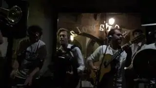 Forr&oacute; Mi&oacute;r En A Gramola Caf&eacute;