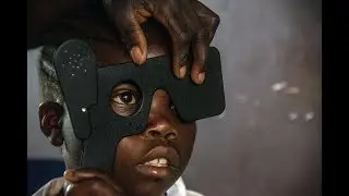WHO gives first eye check-up for Ebola survivors