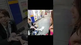 I gave a magician in Osaka a huge tip !