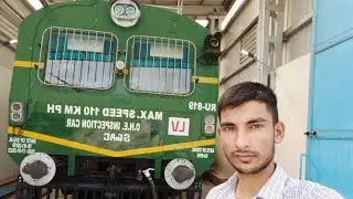 indian railway maalgadi running on track in slow speed