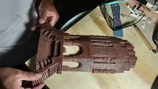 Haciendo el Molde del Mausoleo de Jose Marti Cuba.  Escultor Camilo Alfaro