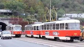 Czeskie tramwaje. Tramwaj Praga Czechy. Škoda 15 T Tatra T3SUCS